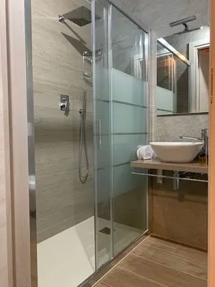 Standard Tek Büyük veya İki Ayrı Yataklı Oda