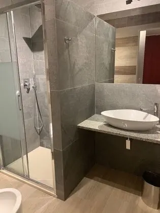 Tek Büyük veya İki Ayrı Yataklı Oda, Havuz Manzaralı (Superior Plus)