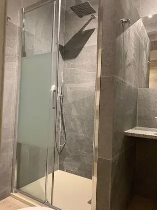 Tek Büyük veya İki Ayrı Yataklı Oda, Havuz Manzaralı (Superior Plus)