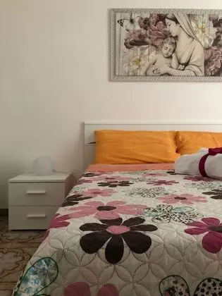 Tek Büyük veya İki Ayrı Yataklı Oda, 1 Yatak Odası, Sigara İçilebilir, Banyolu/Duşlu