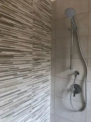 Tek Büyük veya İki Ayrı Yataklı Oda, 1 Yatak Odası, Sigara İçilebilir, Banyolu/Duşlu