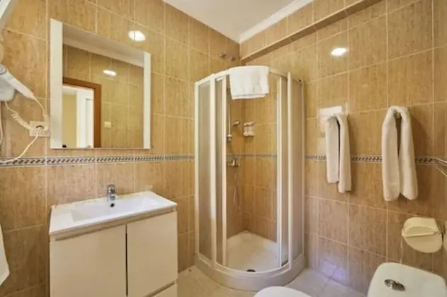 Standard Üç Kişilik Oda, Balkon