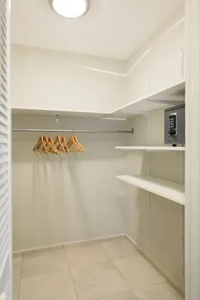 Deluxe Apartment, 2 Bedrooms, Ocean View - Ocean Breeze