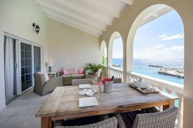 Luxury Penthouse, 3 Bedrooms, Oceanfront - Sunrise View