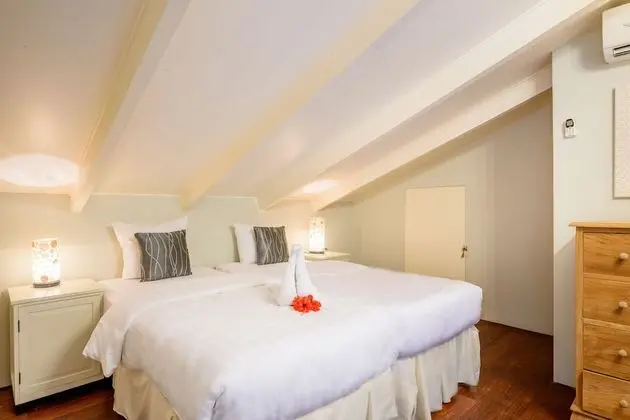 Luxury Penthouse, 3 Bedrooms, Oceanfront - Sunrise View