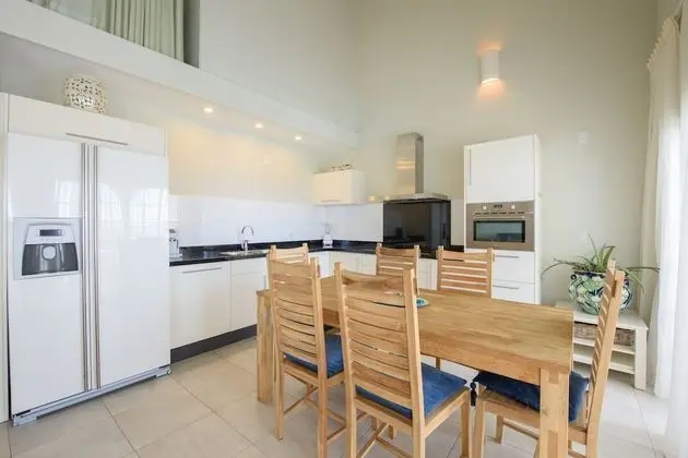 Luxury Penthouse, 3 Bedrooms, Oceanfront - Sunrise View