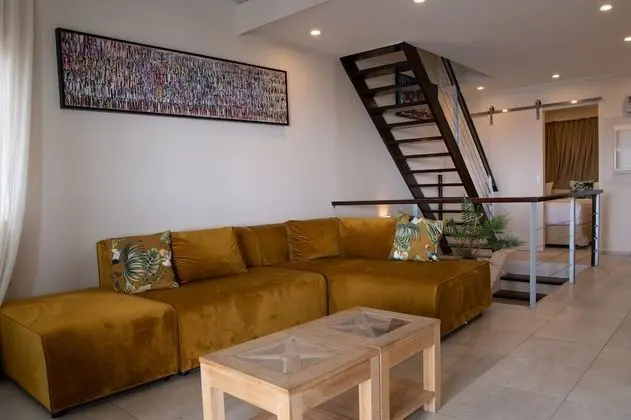Luxury Penthouse, 3 Bedrooms, Oceanfront - Sunrise View