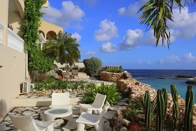 Luxury Penthouse, 3 Bedrooms, Oceanfront - Sunrise View