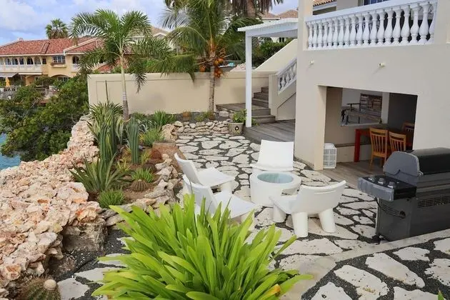 Premium Villa, 2 Bedrooms, Oceanfront - Tropical Lagoon