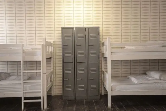 Standard Ortak Ranzalı Oda, Sadece kadınlar için, Ortak Banyo