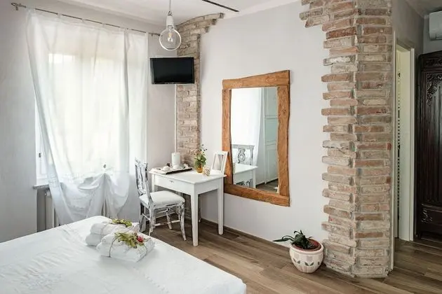 Deluxe Tek Büyük Yataklı Oda, 1 Yatak Odası, Bahçeli