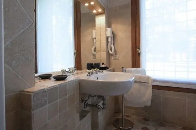 Deluxe Tek Büyük veya İki Ayrı Yataklı Oda