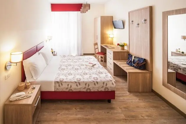 Comfort Tek Büyük veya İki Ayrı Yataklı Oda, Balkon