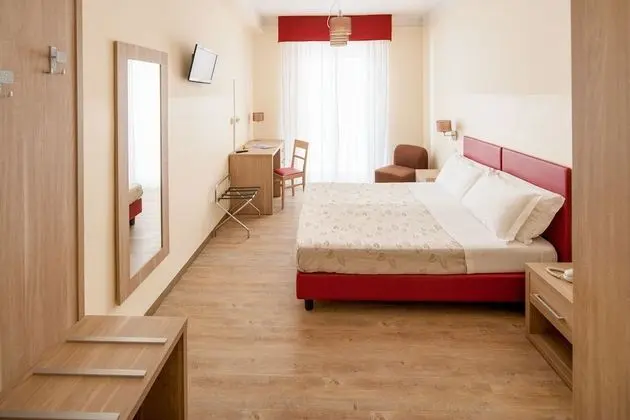 Comfort Tek Büyük veya İki Ayrı Yataklı Oda, Balkon