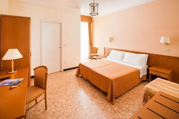 Comfort Tek Büyük veya İki Ayrı Yataklı Oda, Balkon