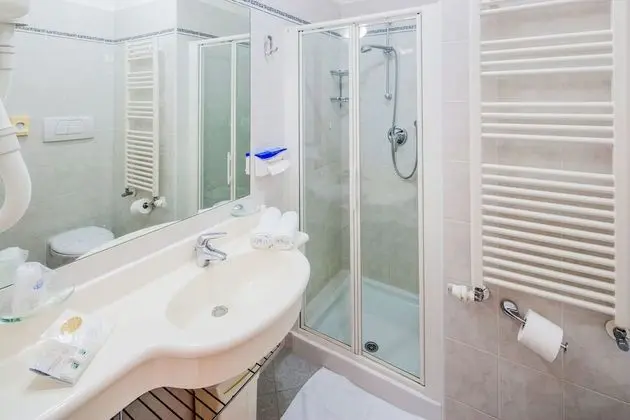 Comfort Tek Büyük veya İki Ayrı Yataklı Oda, Balkon