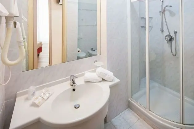 Comfort Tek Büyük veya İki Ayrı Yataklı Oda, Balkon