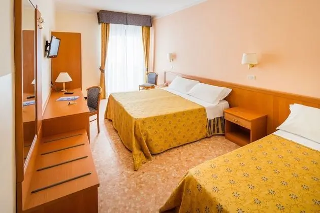 Comfort Üç Kişilik Oda, Balkon