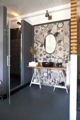 Dört Kişilik Oda