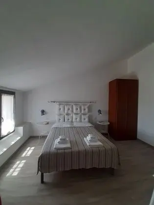 Comfort Tek Büyük Yataklı Oda