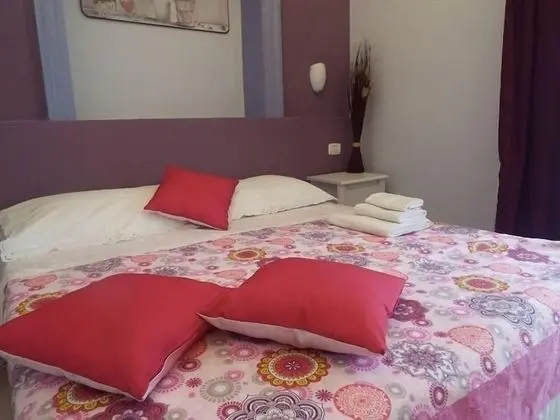 Dört Kişilik Oda (Camera 2)