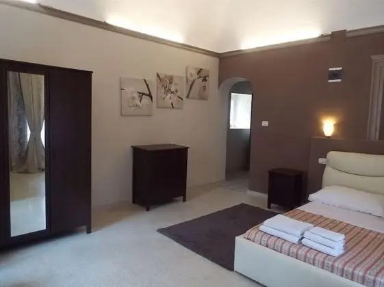 Family Oda (Camera 3)