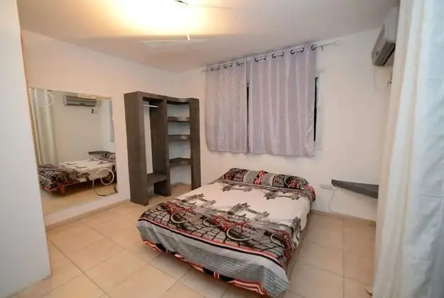 Economy Tek Büyük Yataklı Oda, Ortak Banyo, Bahçe Manzaralı