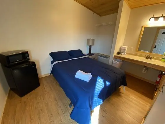 Standard Tek Büyük Yataklı Oda