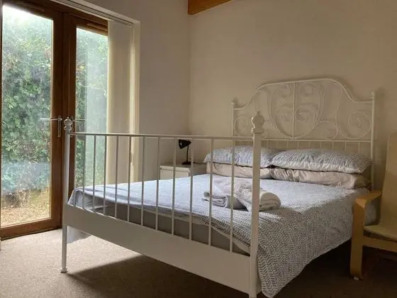 Apart Daire, 1 Büyük (Queen) Boy Yatak