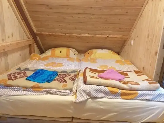 Çadır (Camp Cvet Gora - Glamping Family Tent)