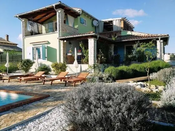 Ev (Cvit - open pool - H(8))