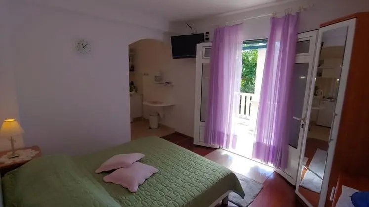 Stüdyo (Cvita - 150 m from pebble beach - SA1)