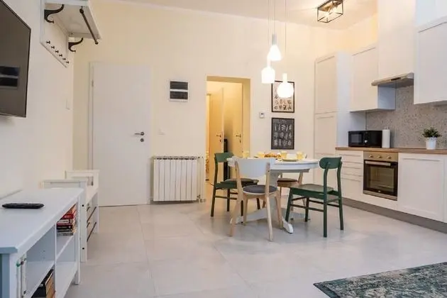 Apart Daire (Cvjetni - 300 m from center - A1(2+2))