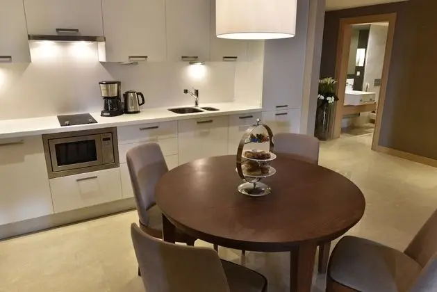 Park Prestige Suites One Bedroom Apartment City View