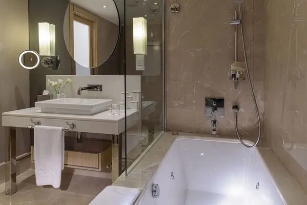 Park Prestige Suites One Bedroom Apartment City View