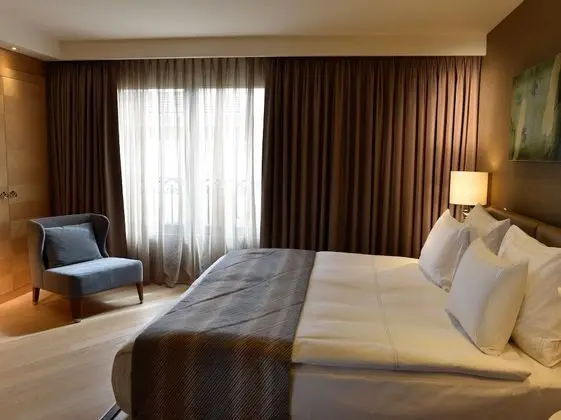 Park Prestige Suites Two Bedroom Apartment City View