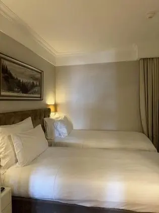 Standart Oda, Kara Manzaralı