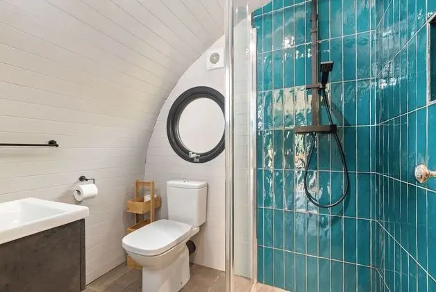 Kulübe, Özel Banyo