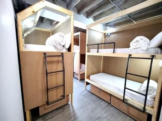 Premium Ortak Ranzalı Oda, Sadece kadınlar için