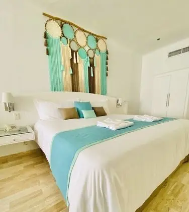 Deluxe Dört Kişilik Oda, Deniz Manzaralı