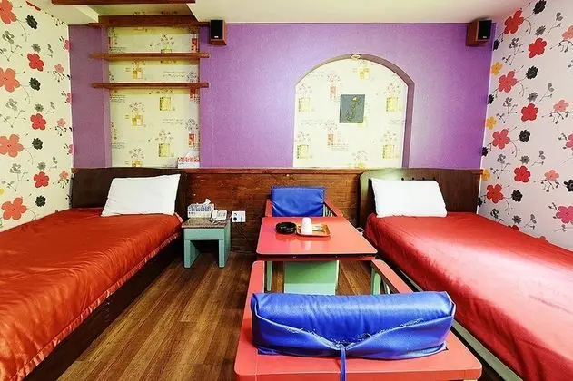 İki Ayrı Yataklı Oda, 2 Tek Kişilik Yatak