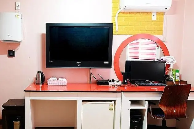 İki Ayrı Yataklı Oda, Birden Çok Yatak (1 Double + 1 Single bed)