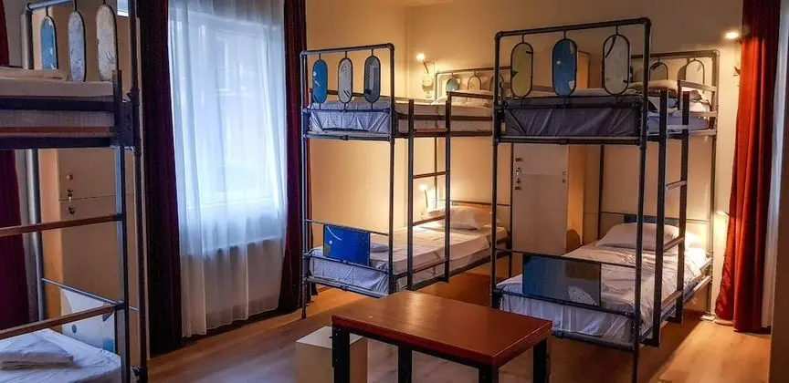 Ortak Ranzalı Oda, Karma Ranzalı Oda (8 guests)