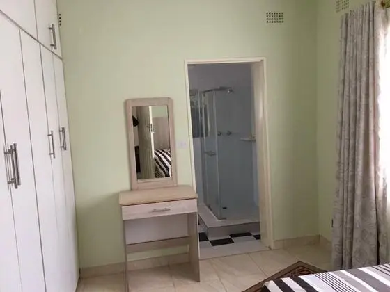 Basic Tek Büyük Yataklı Oda