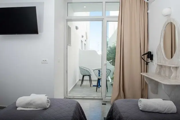 Economy Üç Kişilik Oda, Avlu Manzaralı