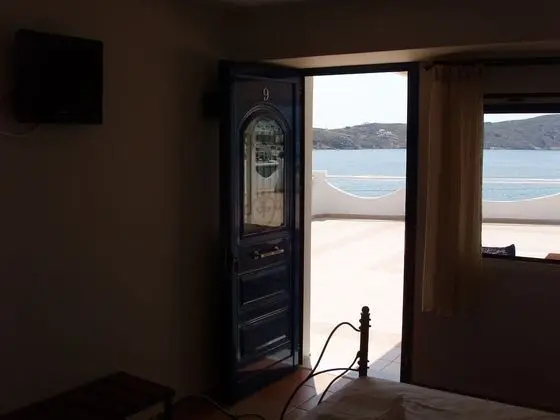 Comfort Tek Büyük veya İki Ayrı Yataklı Oda, Deniz Manzaralı
