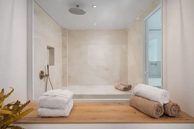 Sea View Suite with Private Pool & Steam Room