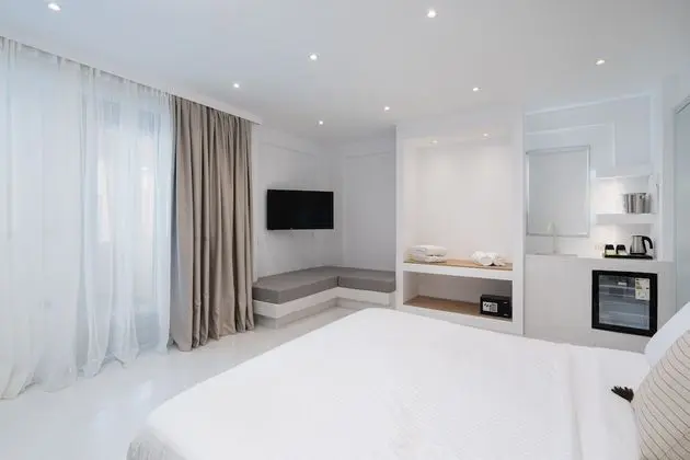Sea View Suite with Private Pool & Steam Room
