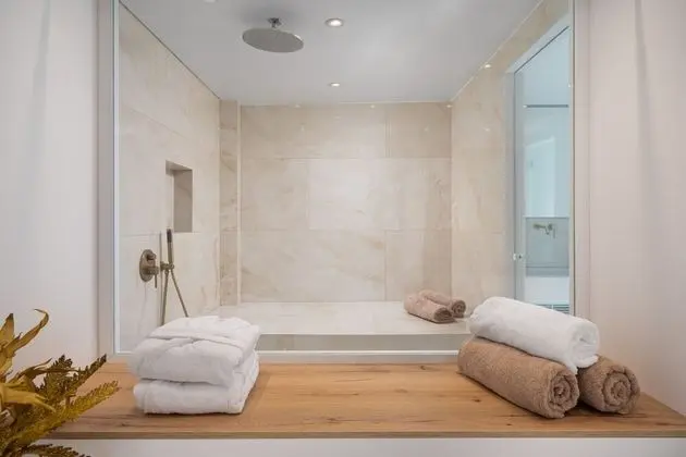 Sea View Suite with Private Pool & Steam Room