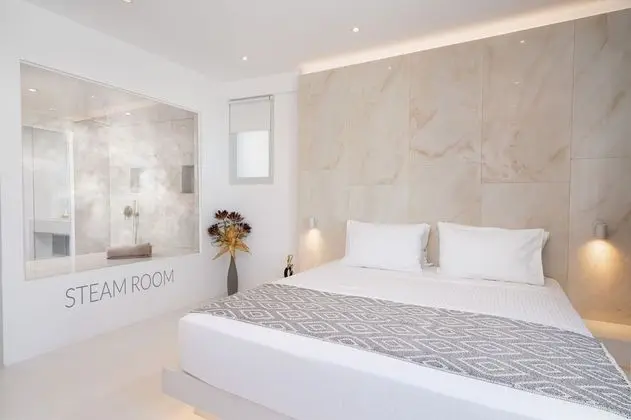 Sea View Suite with Spa & Steam Room